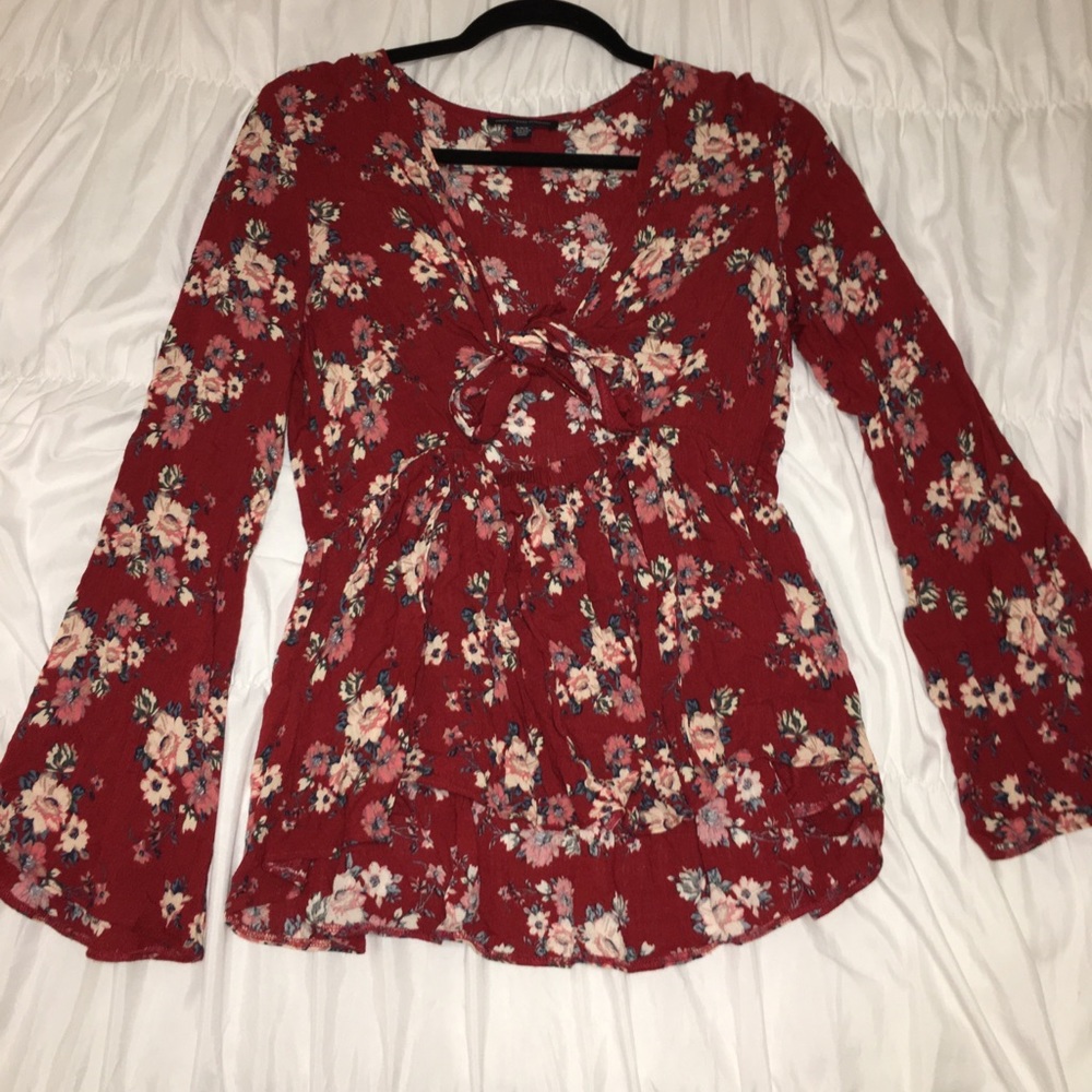 American Eagle floral open tie top